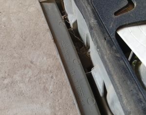TOYOTA Noah 2001-2006 - 4