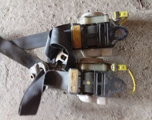 TOYOTA Noah 2001-2006
