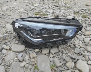 MERCEDES-BENZ CLA 200 2023