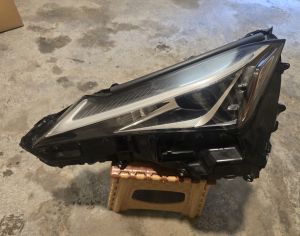 LEXUS UX250h 2019-2026