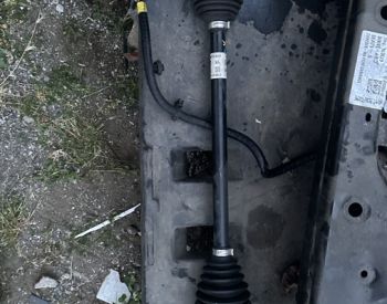 TESLA Model Y 2020-2024 - 10
