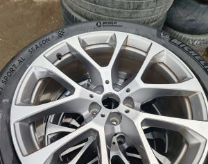 R15 VOLKSWAGEN Jetta 2025 - 3