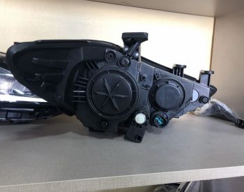 HYUNDAI Elantra 2016-2018 - 2