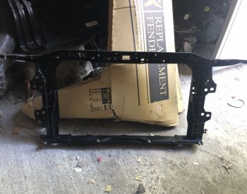 HYUNDAI Elantra 2016-2018 - 3
