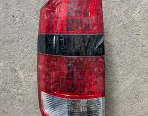 TOYOTA VOXY 2004-2006