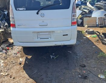 NISSAN Serena 2002 2.0 - 5