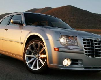 CHRYSLER 300 2009-2010 - 3