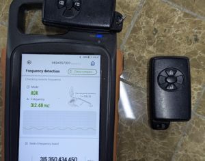 Toyota Vitz smart key
