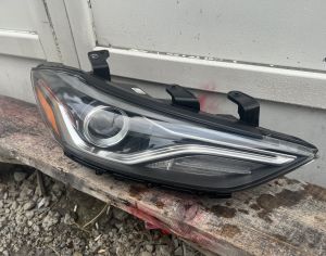 HYUNDAI Elantra 2016-2018 - 3