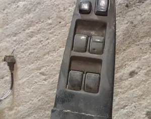 TOYOTA Ist 2002-2007