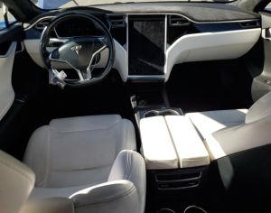 TESLA Model S 2018 0.1 - 4
