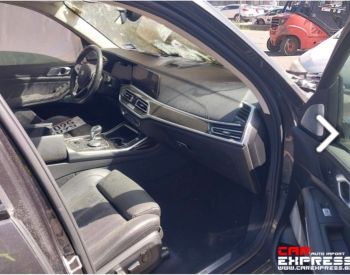 BMW X7 2019 4.4 - 6