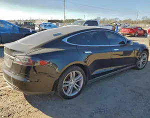 TESLA Model S 2016 6.0 - 4