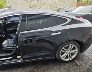 TESLA Model S 2016 6.0 - 7