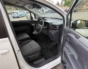 TOYOTA Sienta 2023 1.5 - 5