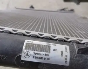 MERCEDES-BENZ GLA 250 2015-2020 - 3