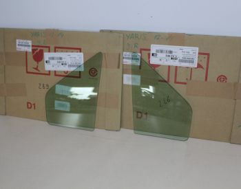 TOYOTA Vitz 2012-2014 - 1