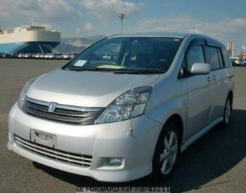 TOYOTA ISIS 2005 2.0