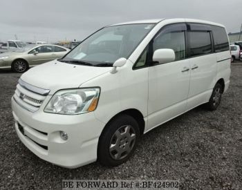 TOYOTA Noah 2003 2.0