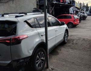 TOYOTA RAV 4 2018 2.5 - 3