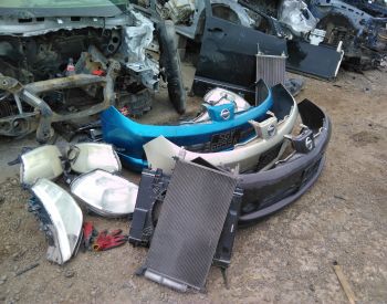 NISSAN Tiida 2005-2007 - 3