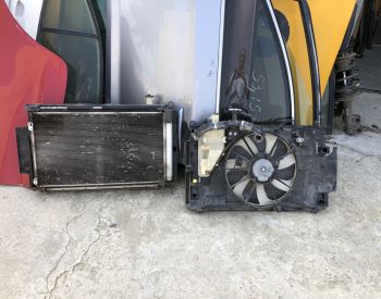 TOYOTA Prius C 2012-2018 - 2