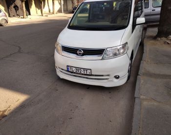 NISSAN Serena 2006 2.0