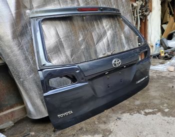 TOYOTA Sienna 2003-2009 - 2