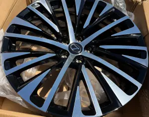 R21 LEXUS RX 500 2021-2026 - 1