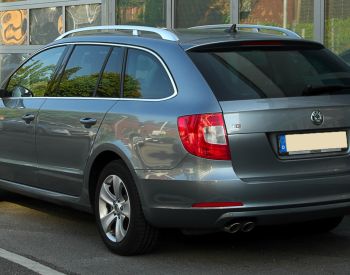SKODA Superb 2010-2014 - 1