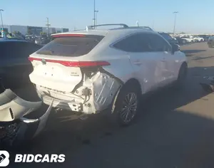 იშლება TOYOTA VENZA  2020-2025წწ.