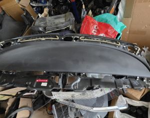TESLA Model 3 2017-2023