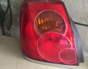 TOYOTA Avensis 2003-2007 - 2