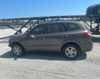 HYUNDAI Santa FE 2011 2.4 - 7