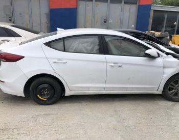 HYUNDAI Elantra 2017 2.0 - 4