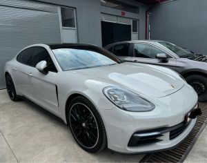 PORSCHE Panamera 2018 3.0 - 3