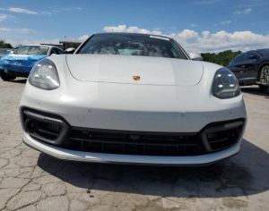 PORSCHE Panamera 2018 3.0 - 6