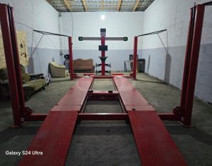 Four-post crane - 3