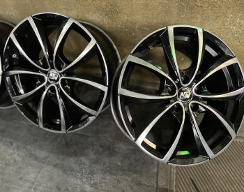 R18 SKODA Octavia 2020-2026 - 1