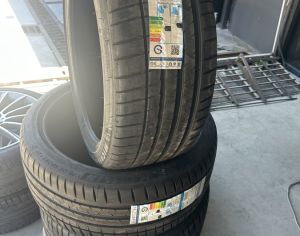 R20 245/40 Summer - 1