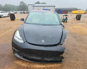 TESLA Model 3 2020 0.1 - 12