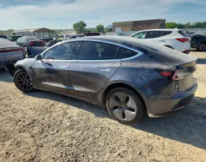 TESLA Model 3 2020 0.1 - 9