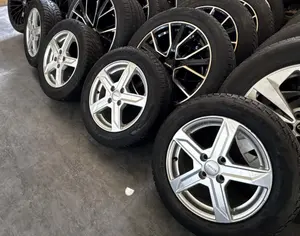 R15 TOYOTA Prius C 2011-2019 - 3