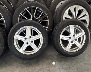 R15 TOYOTA Prius C 2011-2019 - 4