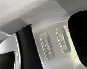 R15 TOYOTA Prius C 2011-2019 - 8