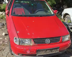 VOLKSWAGEN Polo 1998 1.6