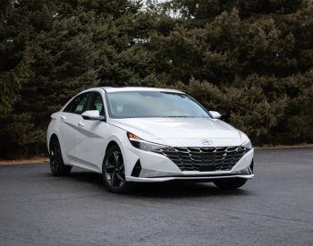 HYUNDAI Elantra 2011-2026 - 2