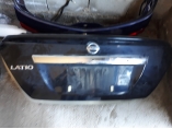 NISSAN Tiida 2004