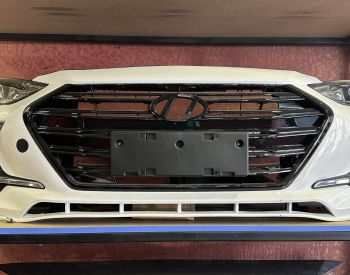 HYUNDAI Elantra 2016-2018 - 1