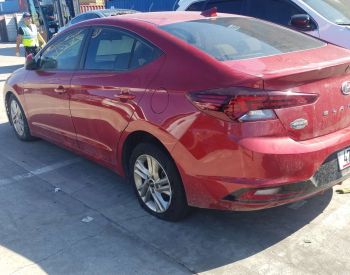 HYUNDAI Elantra 2018-2020 - 4